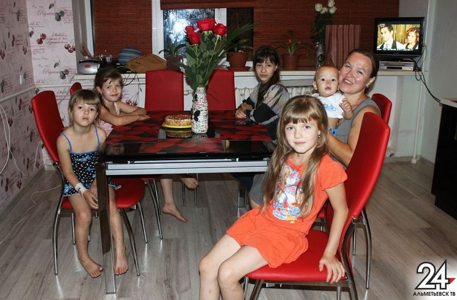 Многодетная мама из Альметьевска Надежда Дуванская: «Самое большое счастье, чтобы дети были здоровы»