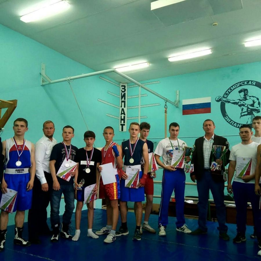Альметьевские боксеры достойно выступили на соревнованиях в Кукморе