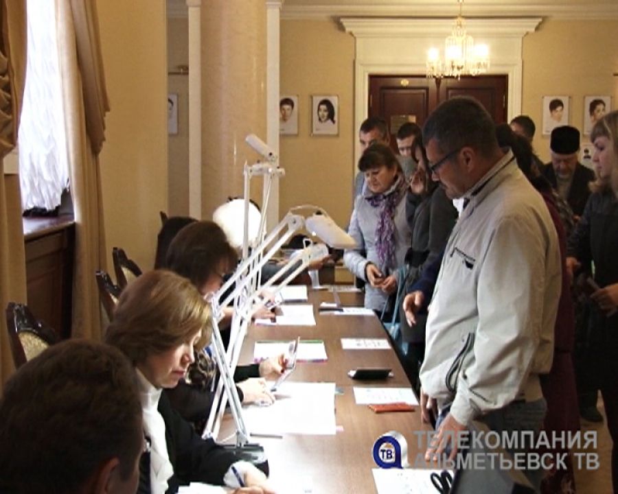 В Татарстане к полуночи на выборах в Госдуму проголосовало 76,5 процента избирателей 
