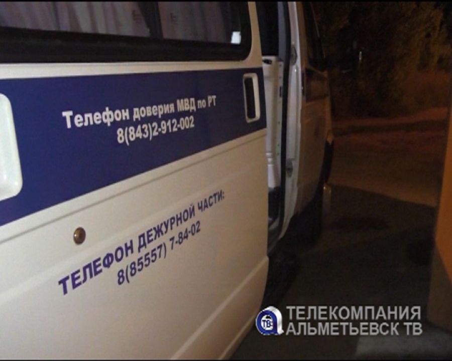 В Альметьевске украли автомобиль при помощи спецтехники для грузоперевозки