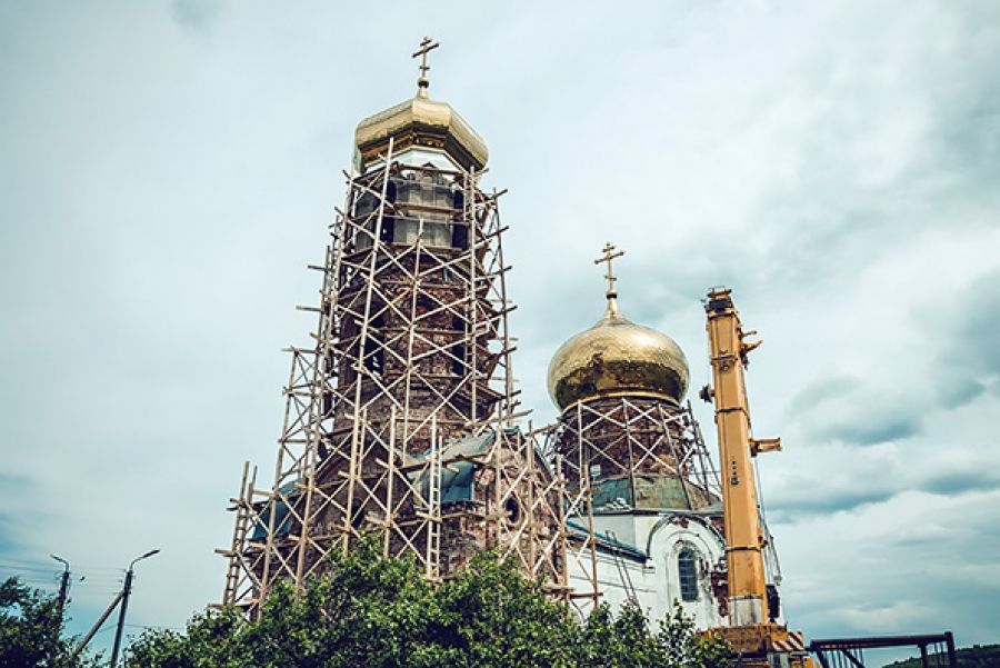 В селе Новая Михайловка Альметьевского района освятили купол и крест Знаменского храма 