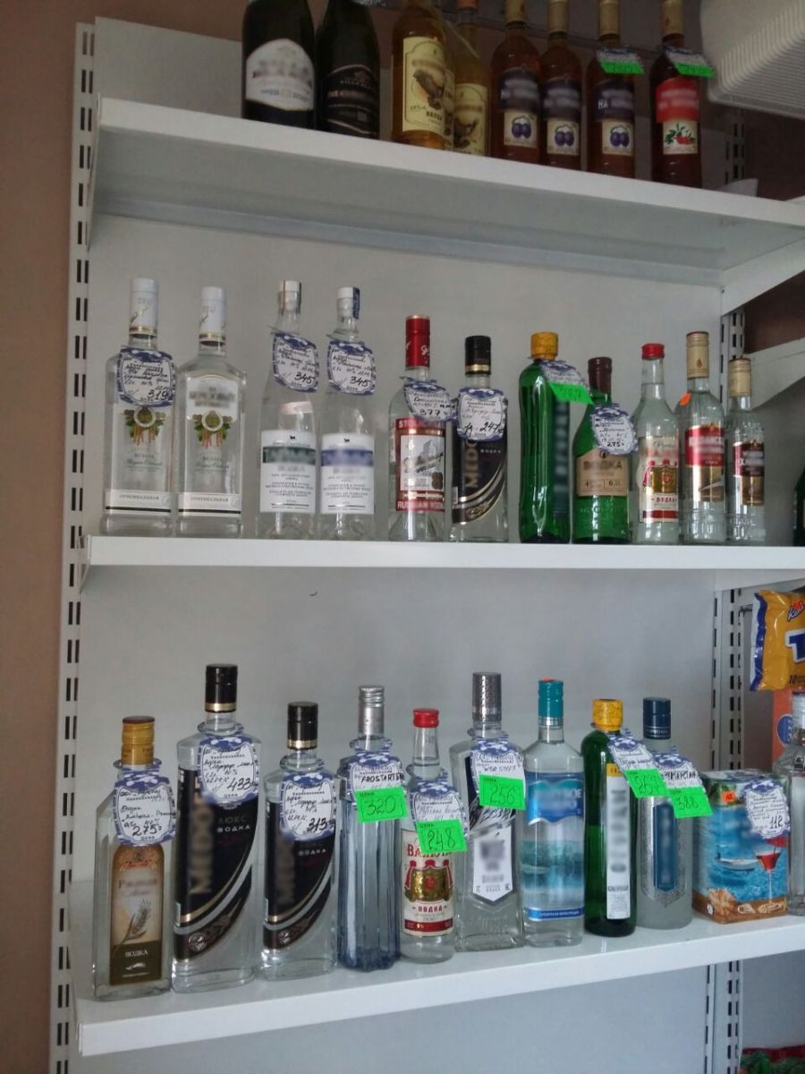 Факт незаконной продажи алкоголя выявили специалисты Госалкогольинспекции Альметьевска
