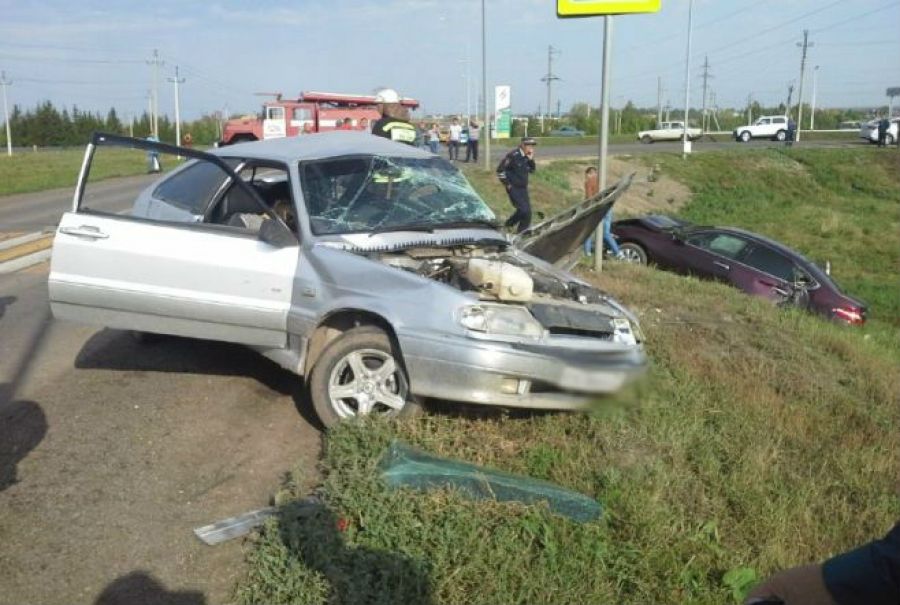 В Татарстане в аварии пострадали два человека и один погиб