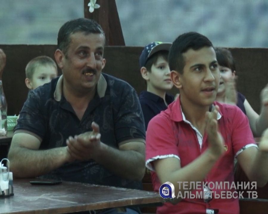 Азербайджанская диаспора в Альметьевском районе отметила национальный праздник