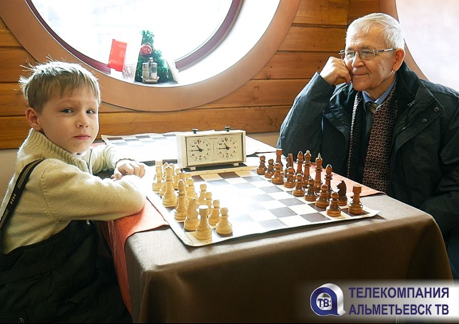 В Альметьевске прошло первенство по шахматам среди детей и подростков