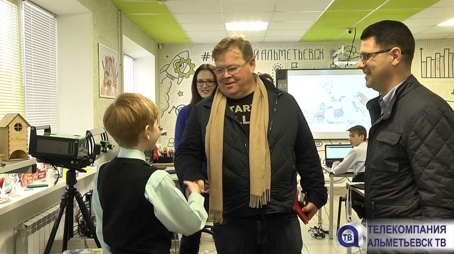 Пекка Вильякайнен посетил объекты инновационного творчества в Альметьевске