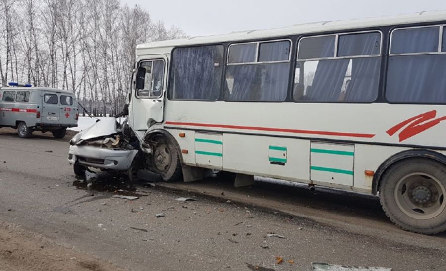 Смерть в прямом эфире: жительница Татарстана попала в аварию 
