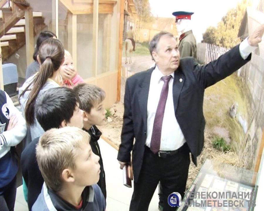 В Альметьевске воспитанники детского дома сами пришли в полицию – на экскурсию