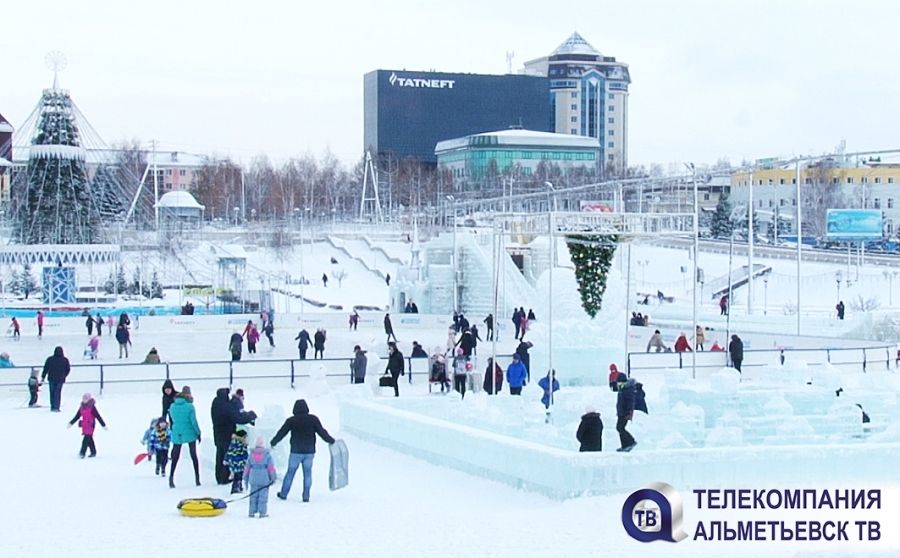 Каток #ЛюбимыйАльметьевск остается самым популярным местом отдыха горожан