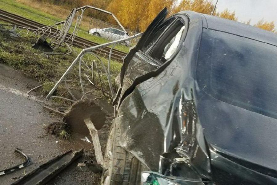 Нетрезвая автоледи  устроила аварию в столице Татарстана