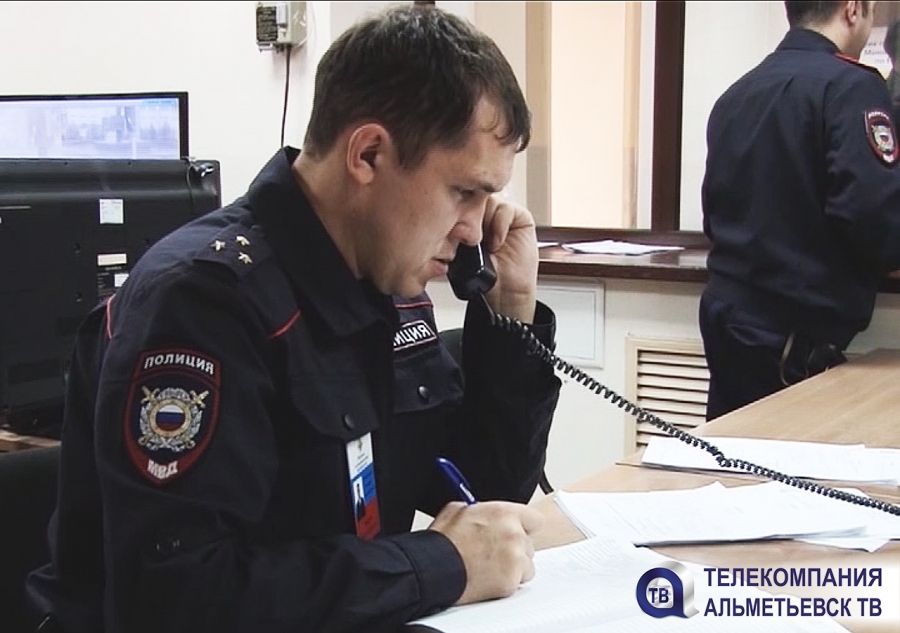 За каникулы в полицию Альметьевска поступило 445 заявлений 
