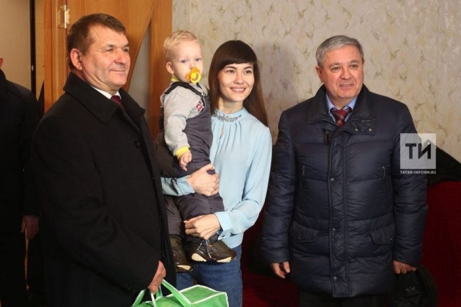 В Аксубаеве новые квартиры получили девять детей-сирот