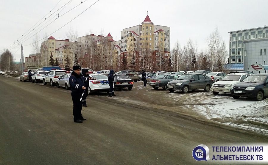 За час в Альметьевске выявлены 14 нарушителей среди автомобилистов