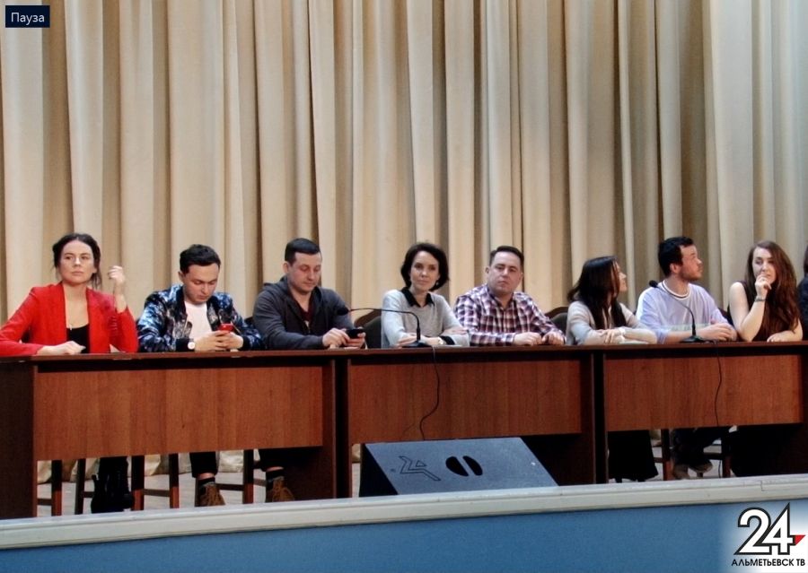 Блогеры Татарстана презентовали в Альметьевске фотомарафон «Айда на выборы»