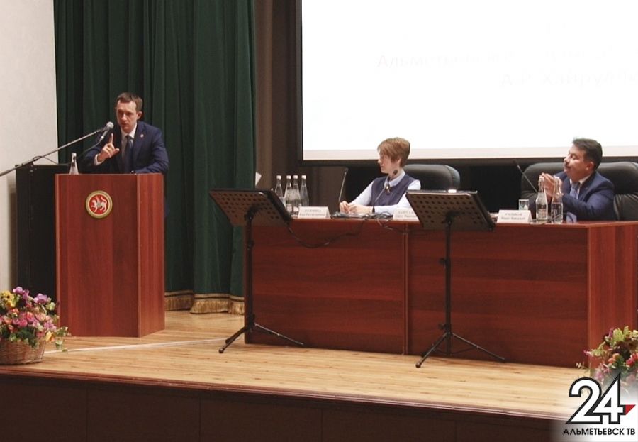 Министр здравоохранения Татарстана Марат Садыков оценил работу альметьевских медучреждений