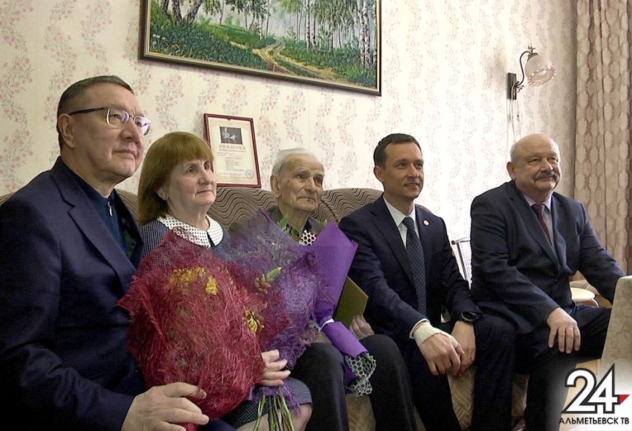 Альметьевский долгожитель, ветеран войны Алексей Зайцев, отметил 94-летие