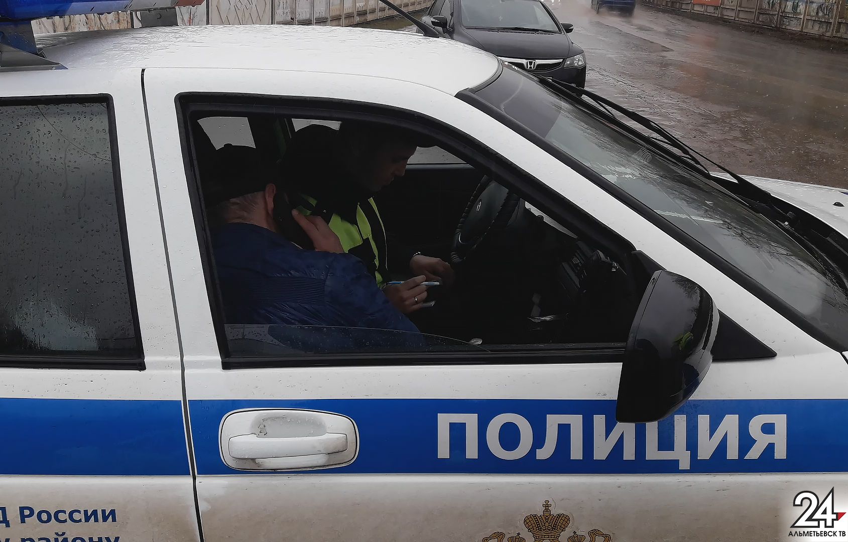Пойдет в суд за пьяную езду и оскорбление полицейского водитель из Альметьевска