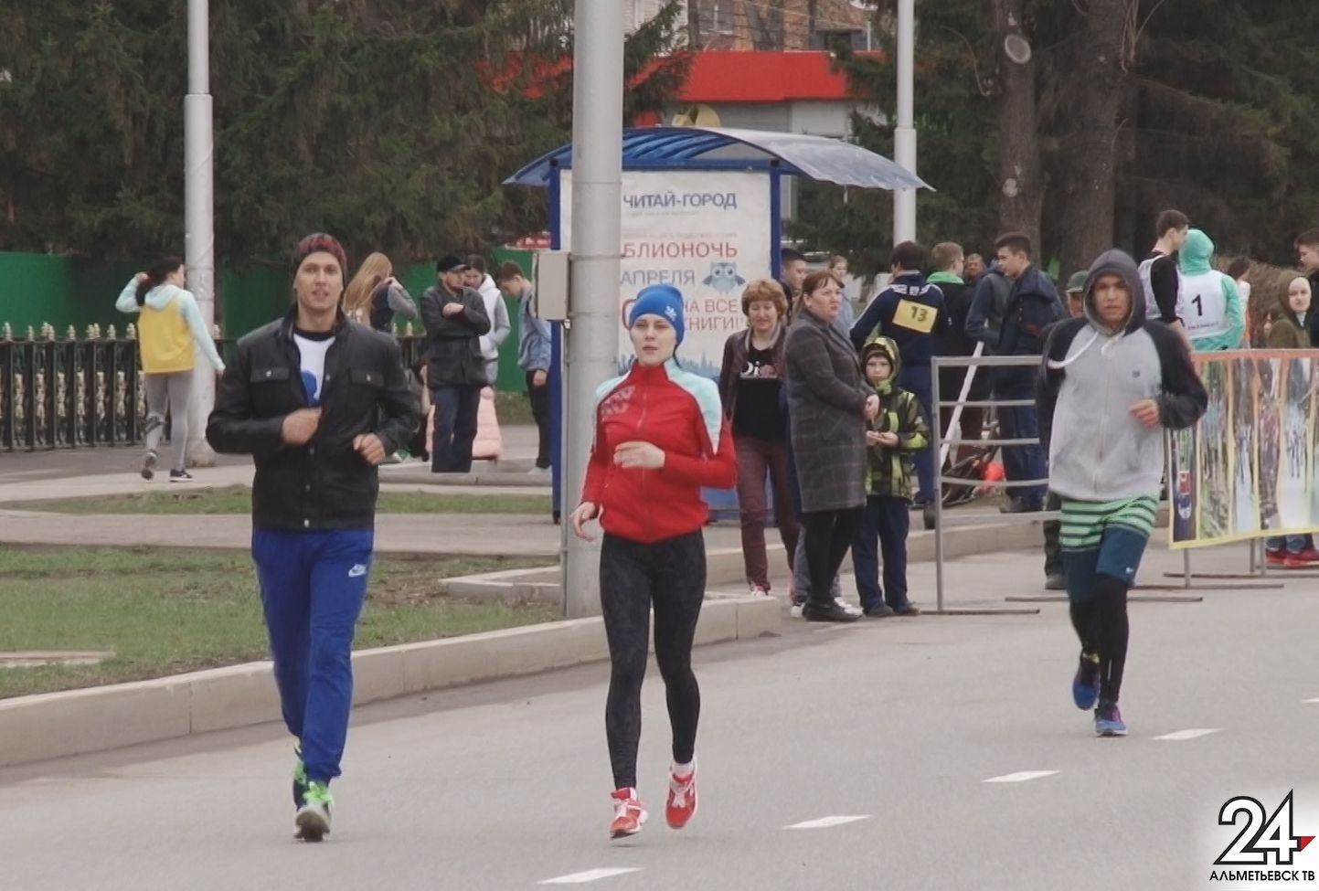 Минниханов пожелал за год увеличить число участников Казанского марафона втрое
