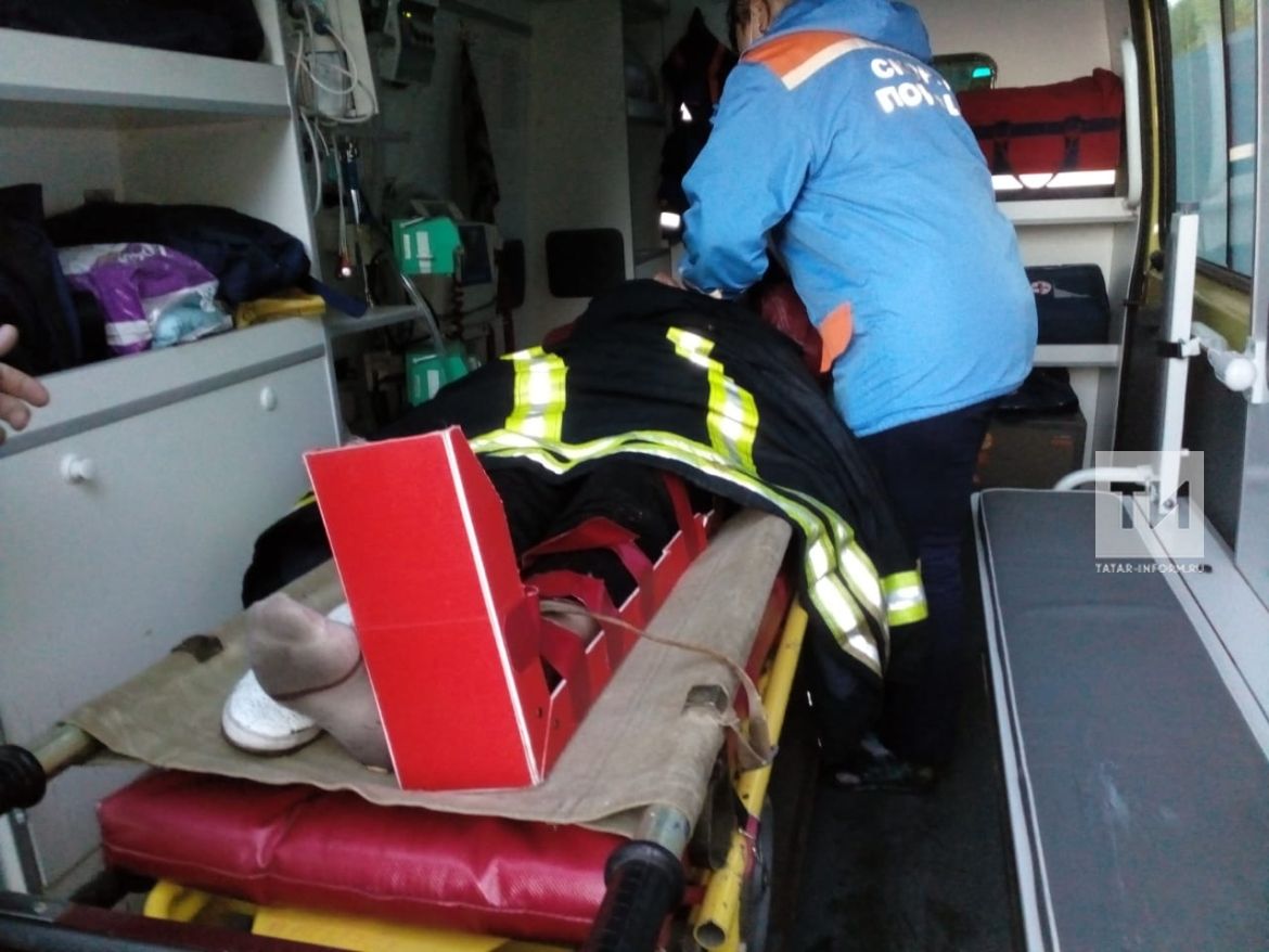 В Татарстане спасатели отыскали потерявшуюся в лесу женщину со сломанной ногой
