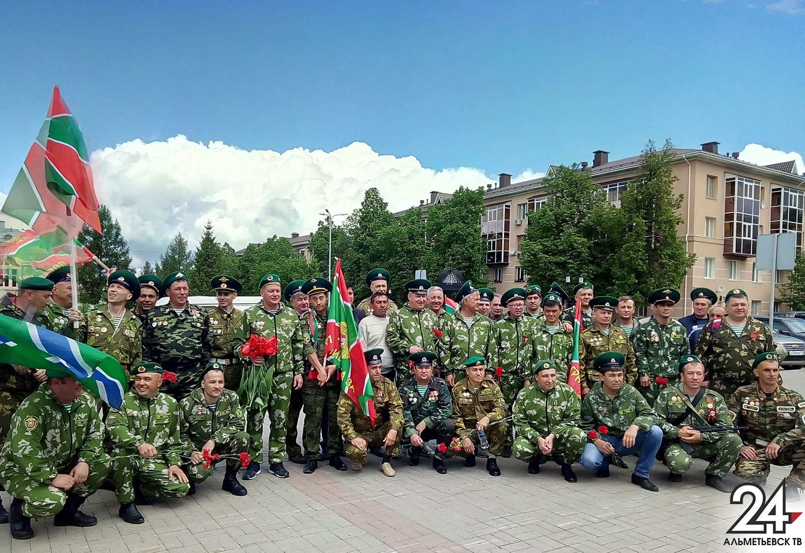 Границы на замке: стражи рубежей отметили профессиональный праздник в Альметьевске