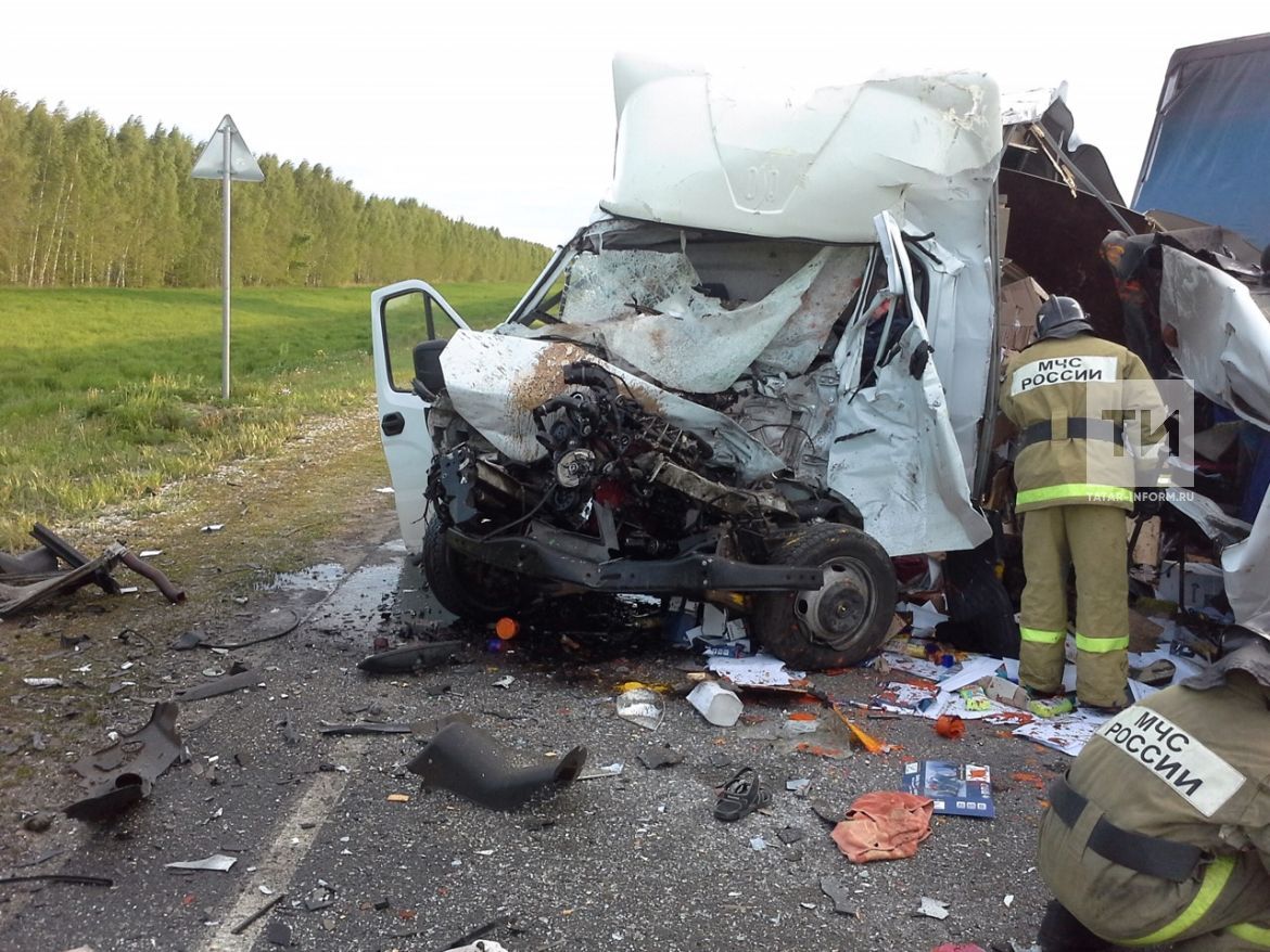 В лобовом столкновении в Татарстане погиб 23-летний водитель «ГАЗели»