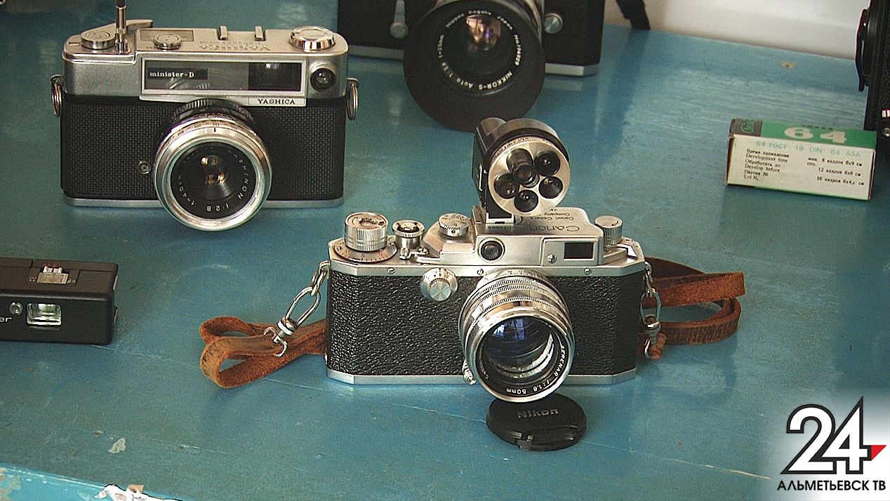 Это нужно видеть всем: выставка раритетных фотоаппаратов проходит в Альметьевске