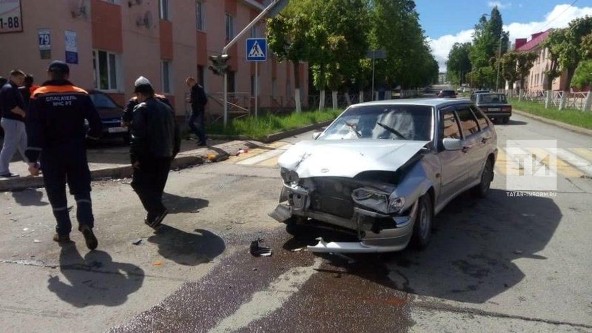 Два человека получили серьезные травмы в ДТП в Татарстане