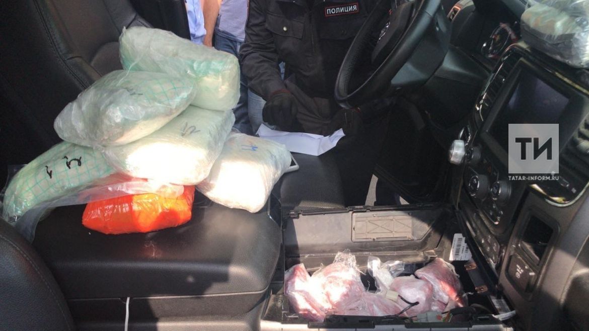 В Татарстане на переправе в легковом автомобиле обнаружили 120 килограммов наркотиков