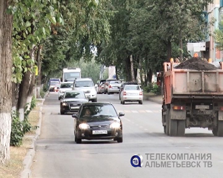 Альметьевцев предупреждают о временном перекрытии дорог