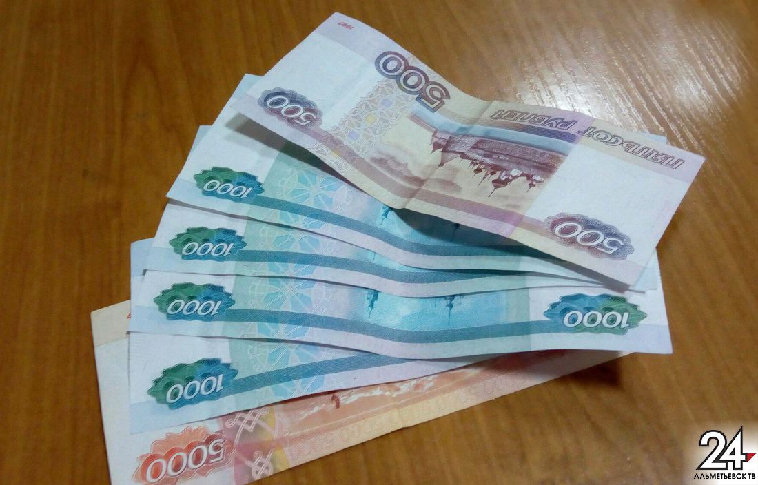 С 1 января МРОТ в России увеличивается до 11280 рублей