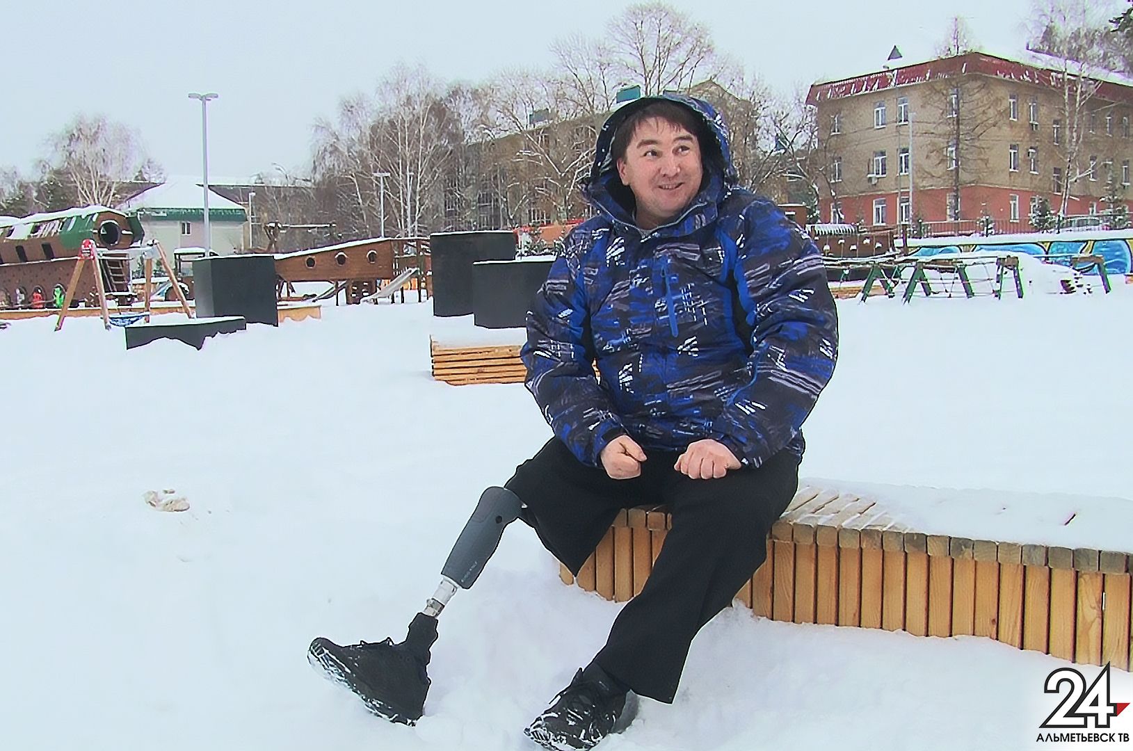 Житель Альметьевска, лишившийся ноги, осваивает сноуборд