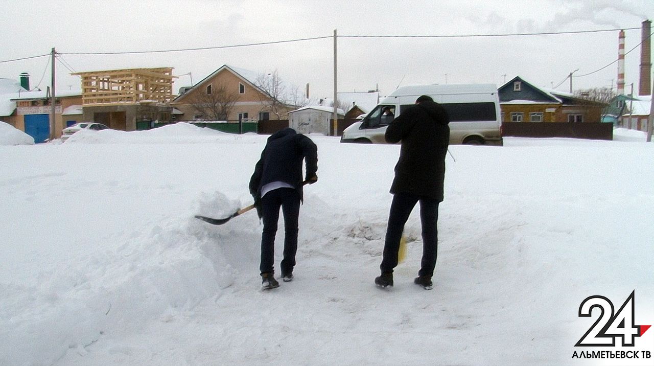 За зиму в Татарстане обнаружено десять незаконных свалок снега