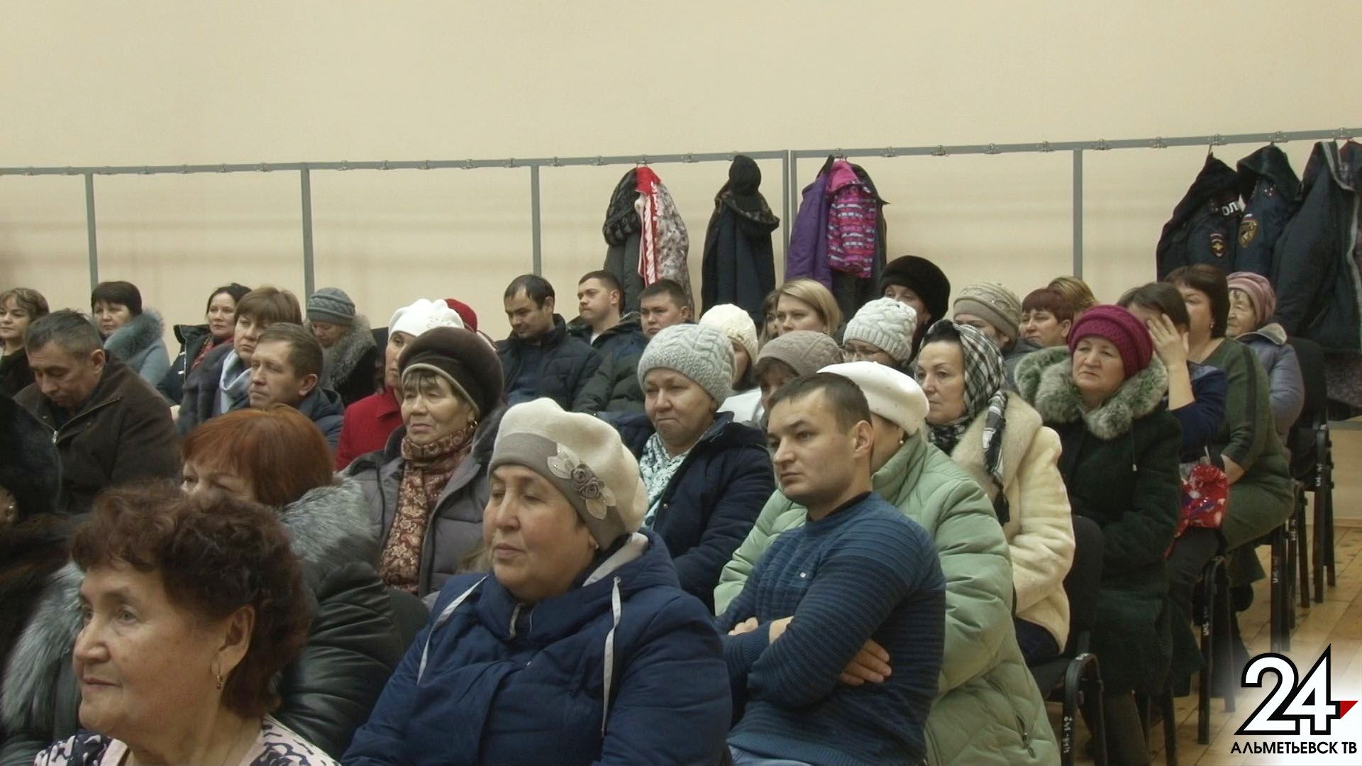 Сход граждан прошел в Калейкинском поселении Альметьевского района