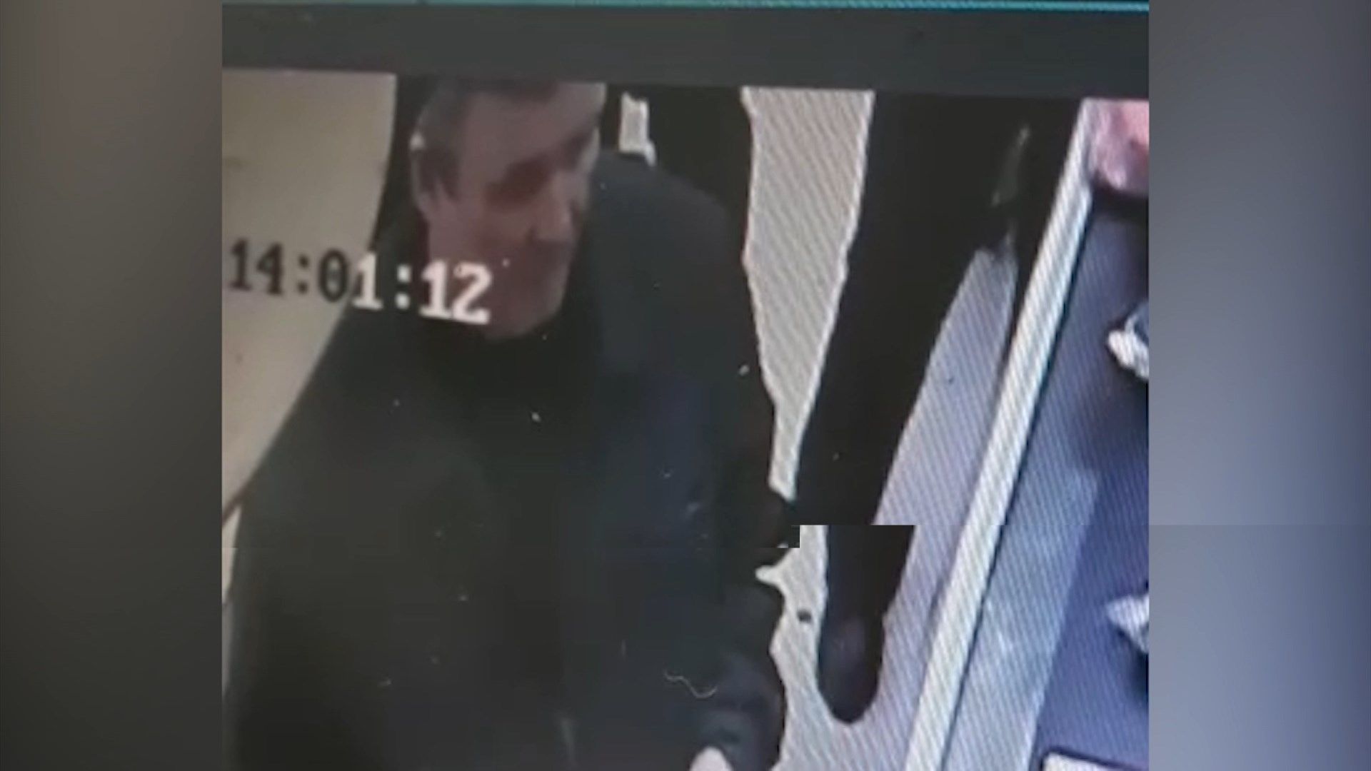 Полиция просит жителей Альметьевска помочь установить личность неизвестного мужчины