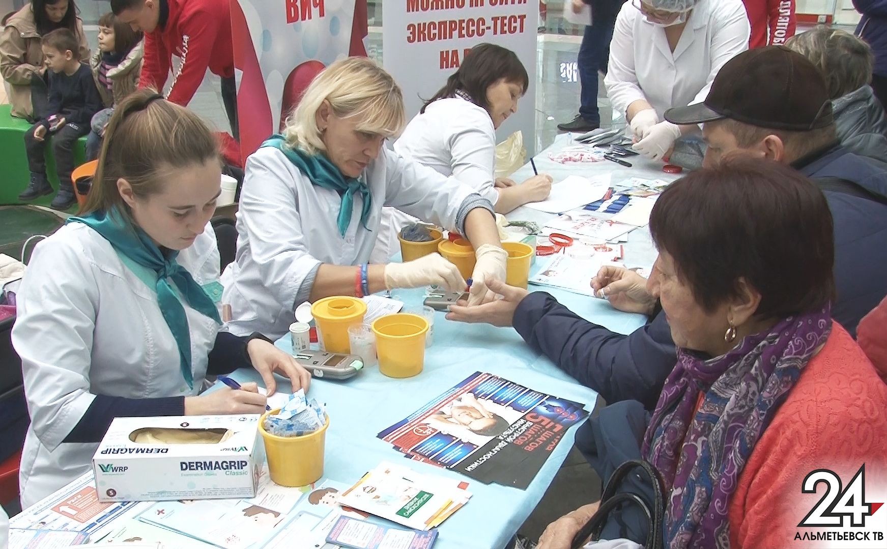 Пошел за покупками, заодно проверил здоровье: в Альметьевске прошла акция к Дню борьбы с инсультом