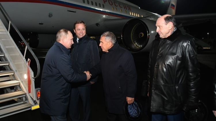 Путин прибыл в Набережные Челны для участия в торжествах по случаю 50-летия КАМАЗа