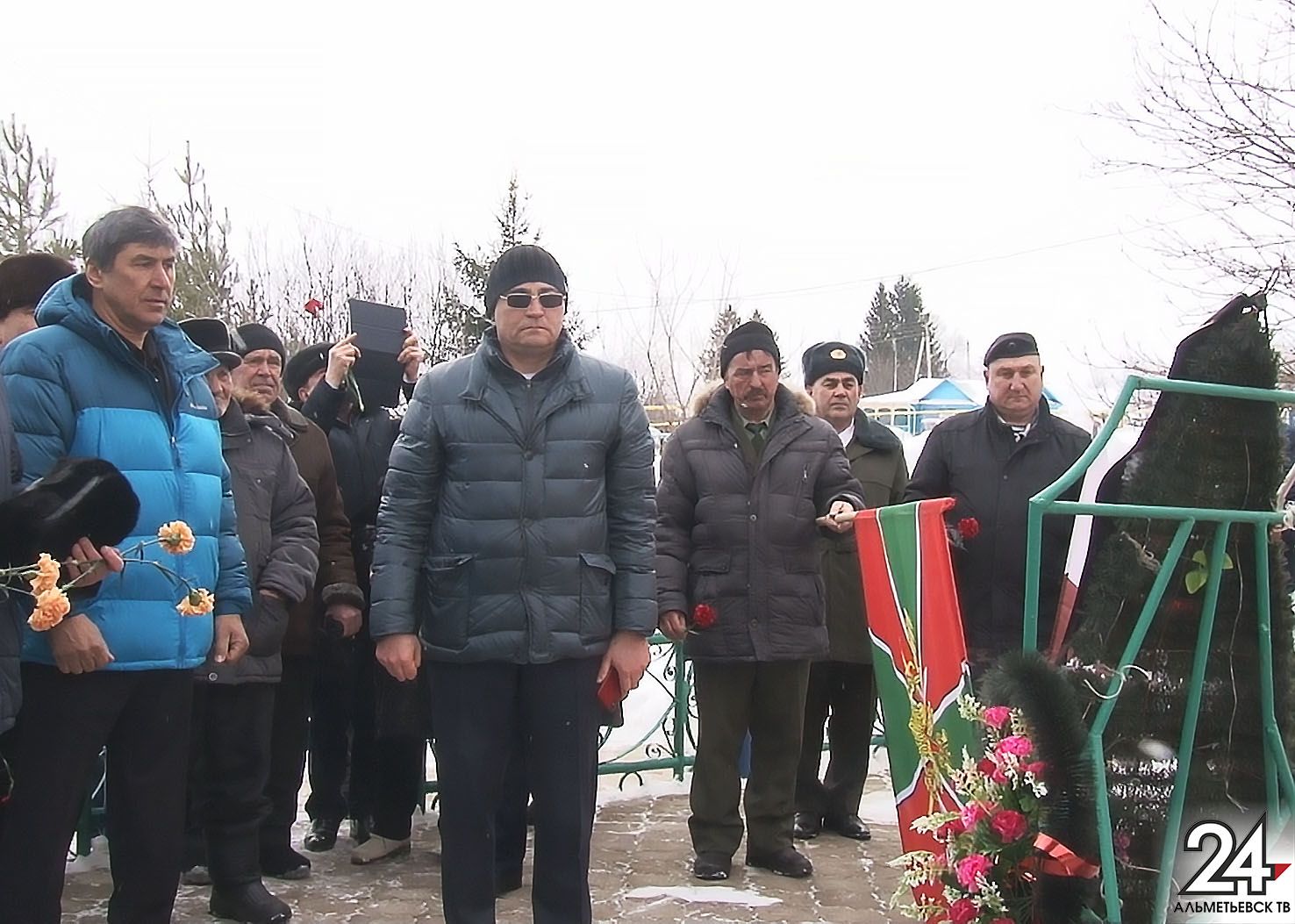 Мемориал в честь воина-афганца открыли в селе Кичучатово Альметьевского района