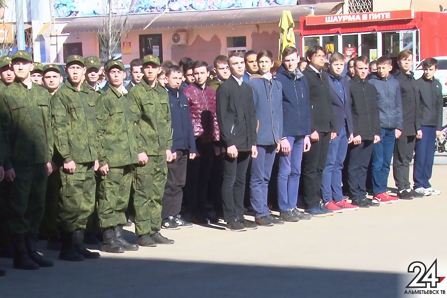Демо-версия армии: студенты из Альметьевска готовятся к военно-полевым сборам