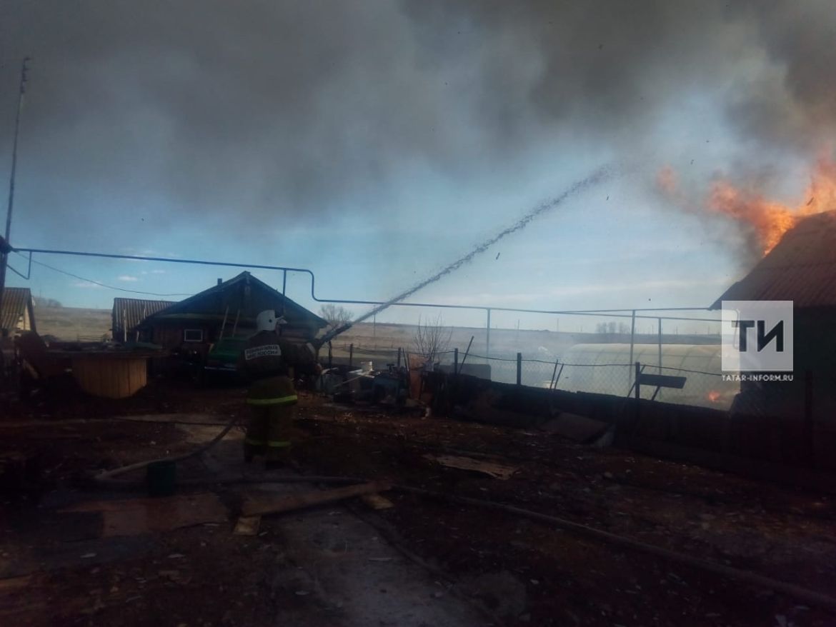 Пожилая женщина получила серьезные ожоги на пожаре в Татарстане