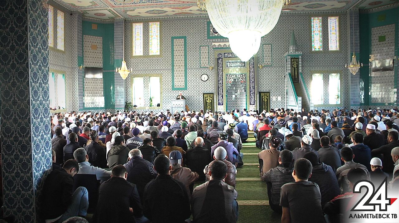 В Альметьевске празднование Ураза-байрам начнется в центральной мечети