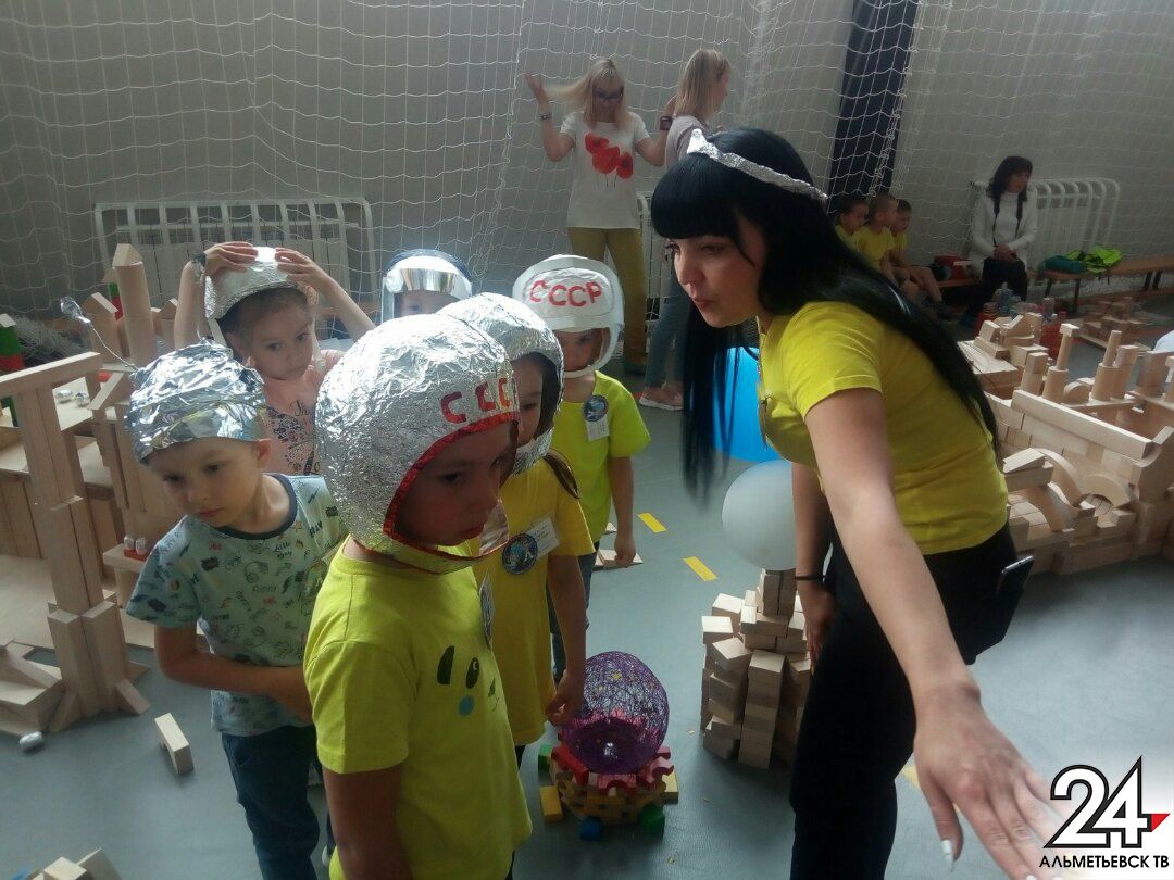 В Альметьевске проходит фестиваль «Стройленд» для детей дошкольного возраста