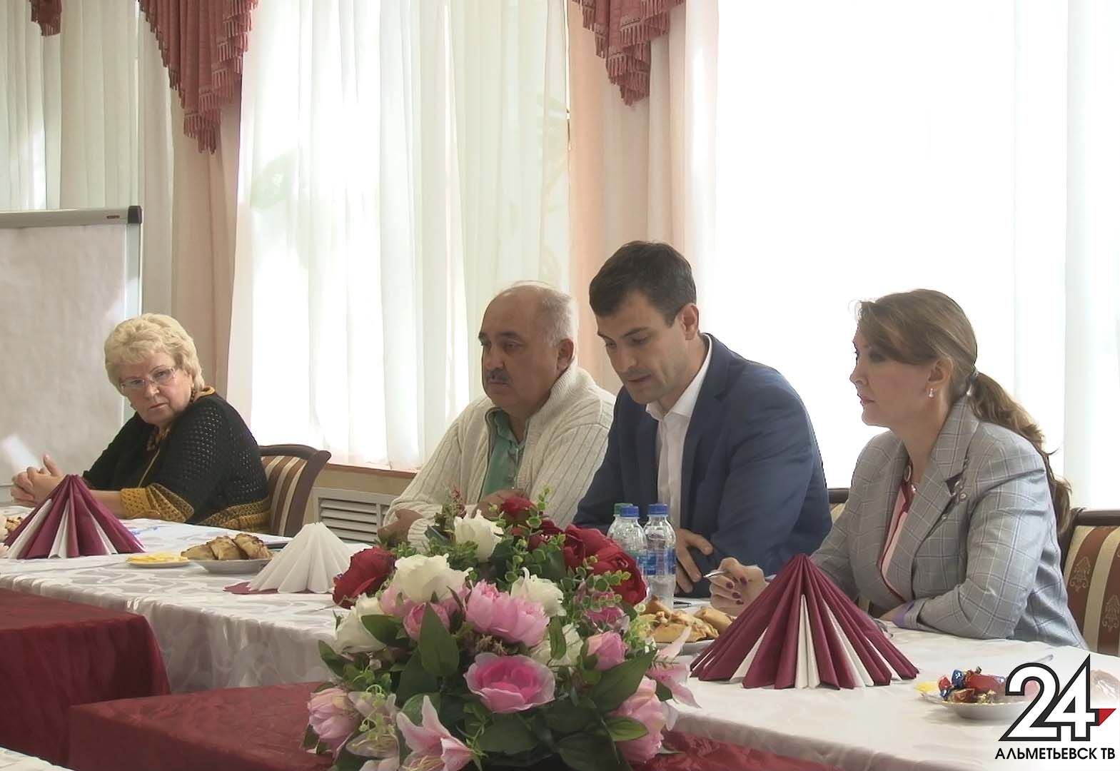 В Альметьевске обсудили перспективы гостиничного и ресторанного бизнеса