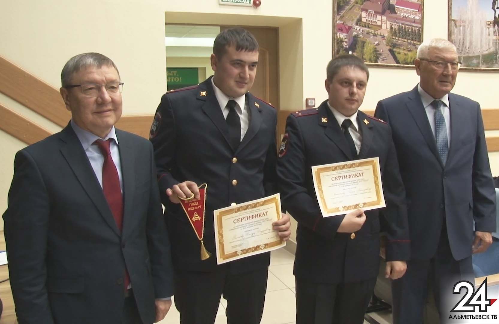 Лучший экипаж ДПС Татарстана работает в Альметьевске
