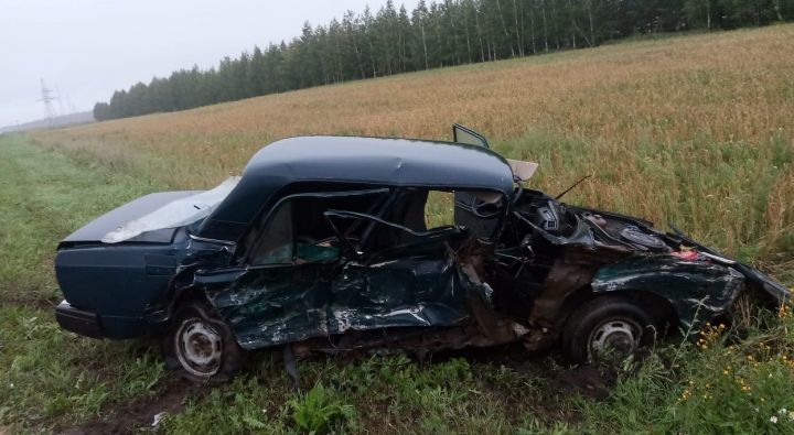 На трассе в Татарстане столкнулись две «семерки», оба водителя в больнице