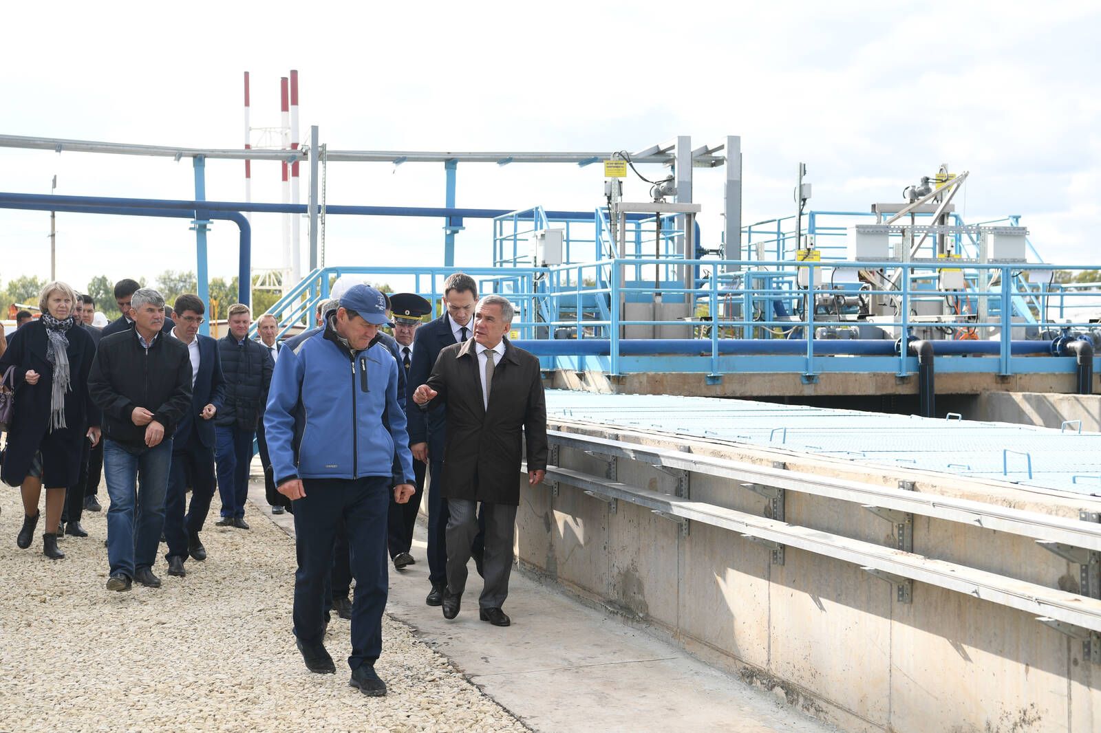Президенту Татарстана показали реконструируемые очистные сооружения Альметьевска