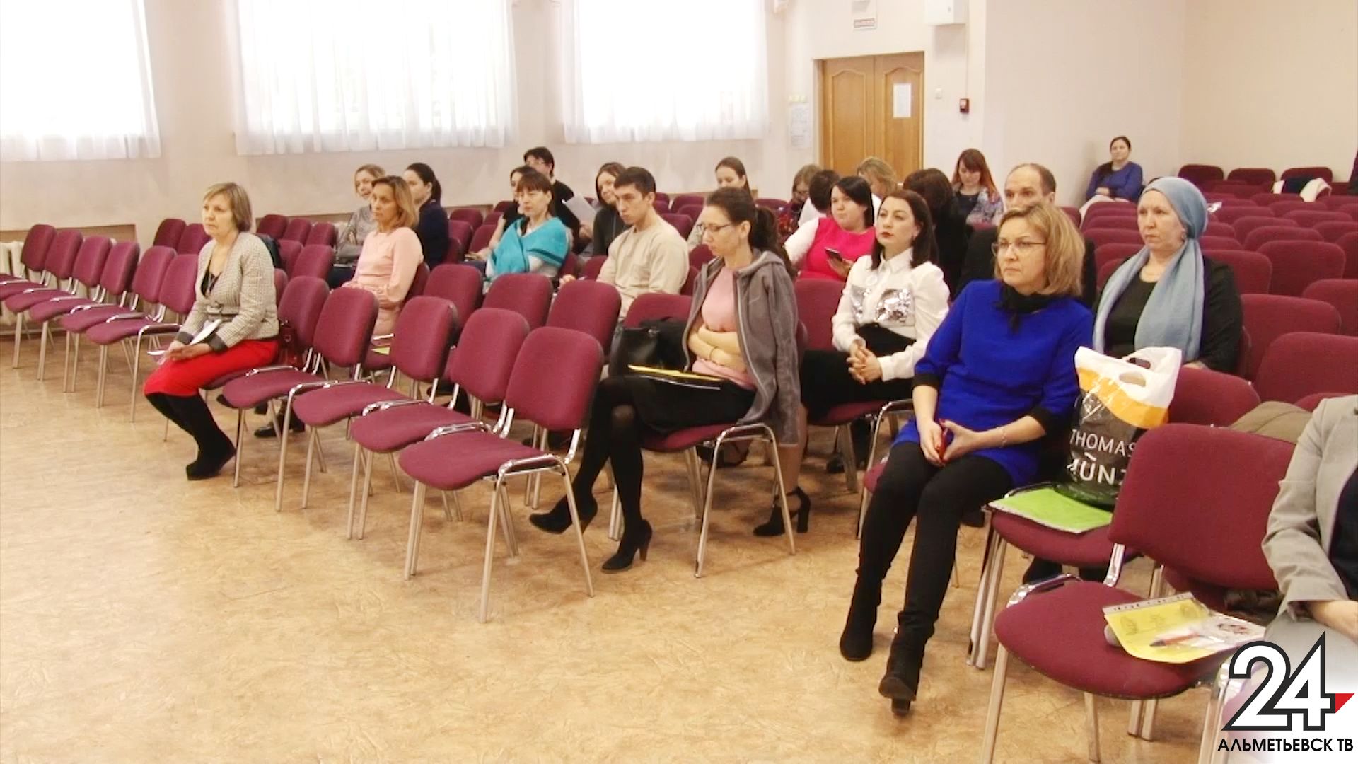 В Альметьевске прошел форум молодых учителей и их наставников