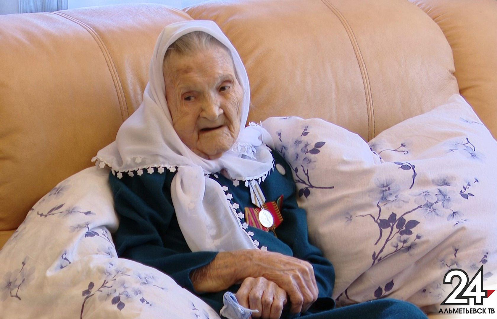 100 лет исполнилось жительнице Альметьевского района Раисе Галеевой