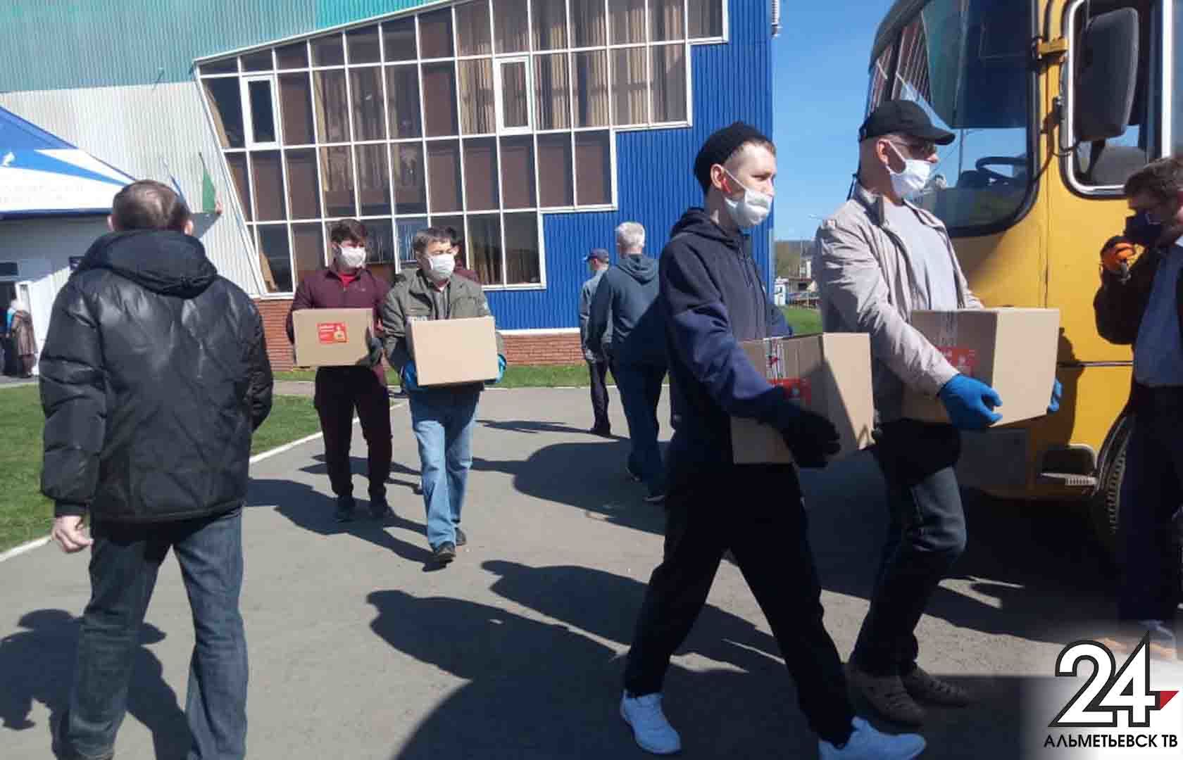В Татарстане возобновилась акция «Мы вместе» по доставке продуктов пожилым людям