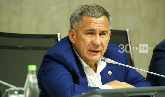 Минниханов потребовал строго соблюдать антиковидные меры в Татарстане