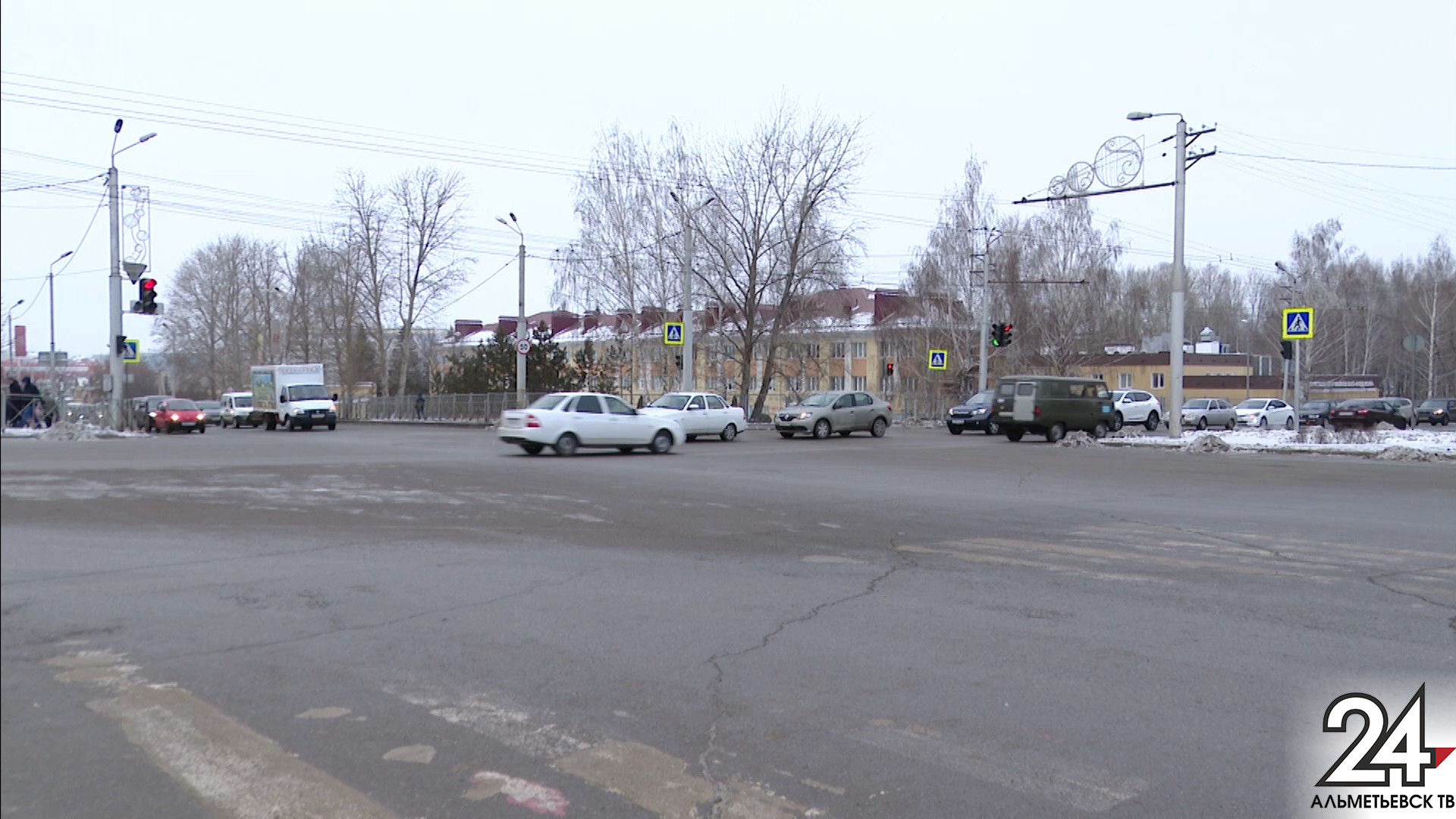 В Альметьевске увеличили длительность зеленого сигнала светофора на улице Шевченко